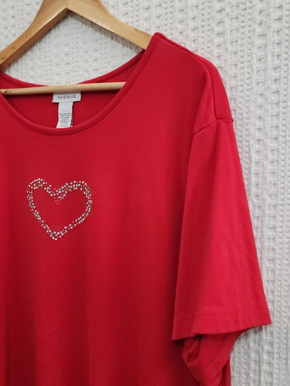 Avenue Y2K Rhinestone Heart Tee Women's Plus Size 30/32 Red Bling Top - Picture 8 of 11